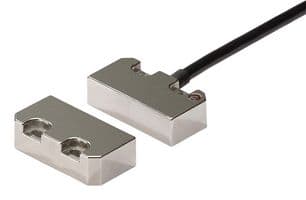 F3STGRNSMC21M1J8 - OMRON INDUSTRIAL AUTOMATION - F3STGRNSMC21M1J8 - Safety Interlock Switch, Hall Coded Non-Contact, F3S-TGR-N_C Series, DPST-NC, SPST-NO, Connector
