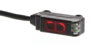 E3T-SL13 2M - OMRON INDUSTRIAL AUTOMATION - E3T-SL13 2M - Photoelectric Sensor, PNP Open Collector, 15 mm, 50 mA, 12 V to 24 V