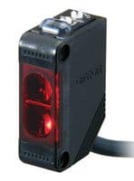 E3Z-R61 5M - OMRON INDUSTRIAL AUTOMATION - E3Z-R61 5M - Photoelectric Sensor, 4 m, NPN Open Collector, 100 mA Output, 12 VDC to 24 VDC