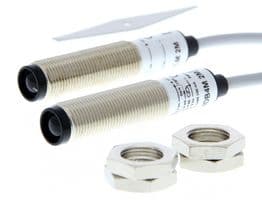 E3H2-T4B4M 2M - OMRON INDUSTRIAL AUTOMATION - E3H2-T4B4M 2M - Photoelectric Sensor, PNP Open Collector, 4 m, 100 mA, 10 V to 30 V