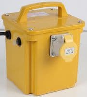 PEL00142 - PRO ELEC - PEL00142 - Safety Site Transformer, 220V to 240V, 110V, 1 kVA, 16 A, IP44, UK Type G