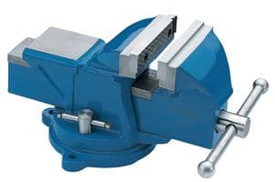 D02334 - DURATOOL - D02334 - Bench Vice, Swivel, 100mm Max Jaw Opening, 100mm Jaw Width, Cast Iron