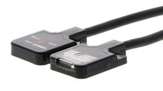 E3T-FT14 2M - OMRON INDUSTRIAL AUTOMATION - E3T-FT14 2M - Photoelectric Sensor, PNP Open Collector, 500 mm, 50 mA, 12 V to 24 V