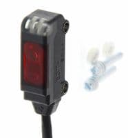 E3T-SR43-C 2M - OMRON INDUSTRIAL AUTOMATION - E3T-SR43-C 2M - Photoelectric Sensor, PNP Open Collector, 200 mm, 50 mA, 12 V to 24 V