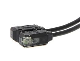 E3T-ST13 2M - OMRON INDUSTRIAL AUTOMATION - E3T-ST13 2M - Photoelectric Sensor, PNP Open Collector, 1 mm, 50 mA, 12 V to 24 V