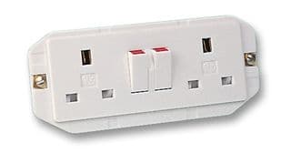 2532WHI - HONEYWELL - 2532WHI - Socket, Switched, 2 Gang, White Moulded