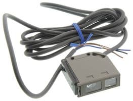 E3S-CL2 - OMRON INDUSTRIAL AUTOMATION - E3S-CL2 - Photoelectric Sensor, E3S-CL Series, Distance Settable, 500 mm, NPN / PNP, 10 V to 30 V